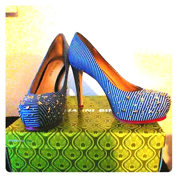 Gianni Bini Shoes - Navy/White High Heels